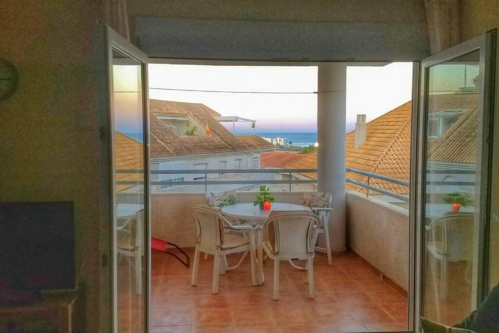 Апартаменти Bright & Spacious Apt - Panoramic Views! Алтеа Екстер'єр фото
